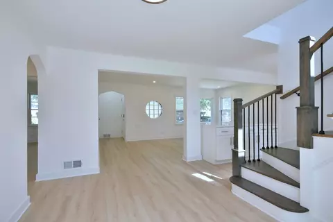 Entry Way - 2226 S 3rd Ave, North Riverside, IL 60546 photo 2 of 3