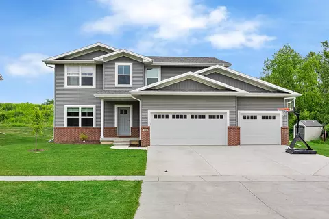 Exterior - 306 Raef Rd, Downs, IL 61736 photo 4 of 14