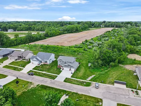 View/Area - 306 Raef Rd, Downs, IL 61736 photo 9 of 10