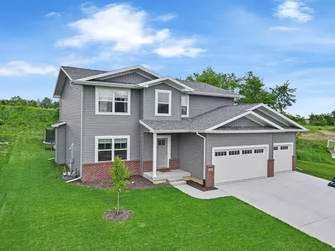Exterior - 306 Raef Rd, Downs, IL 61736 photo 10 of 14