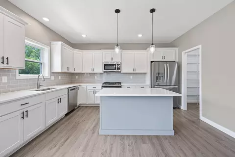 Kitchen - 306 Raef Rd, Downs, IL 61736 photo 2 of 3