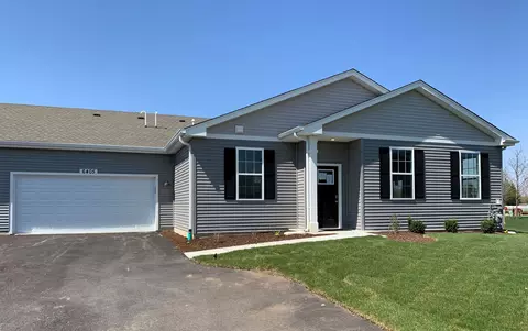 6304 Juniper Dr, Wonder Lake, IL 60097