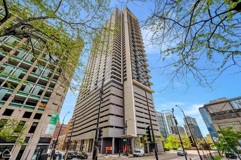 235 W Van Buren St #3614, Chicago, IL 60607