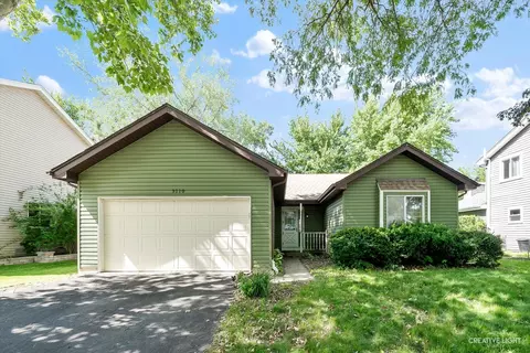 3110 Johnsbury Ln, Aurora, IL 60504