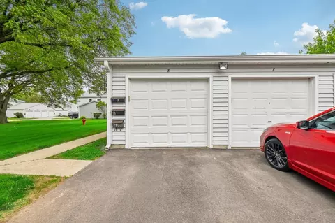1362 S Glen Cir #B, Aurora, IL 60506