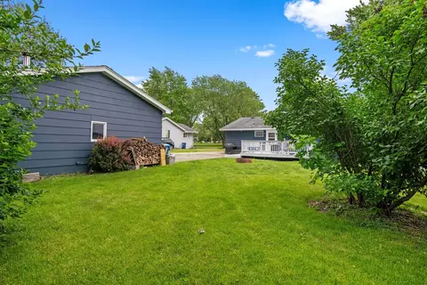 Exterior - 1815 Plum St, Aurora, IL 60506 photo 7 of 8