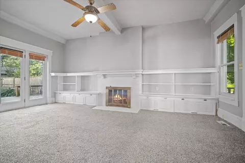 Living - 1107 E Monroe St, Bloomington, IL 61701 photo 11 of 12