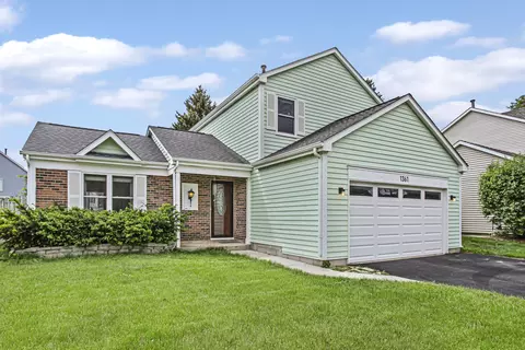 1361 Huntington Dr, Mundelein, IL 60060