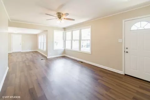 Living - 2205 Wilke Rd, Rolling Meadows, IL 60008 photo 1 of 3