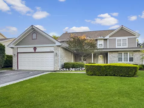 304 Sheffield Ln, Vernon Hills, IL 60061