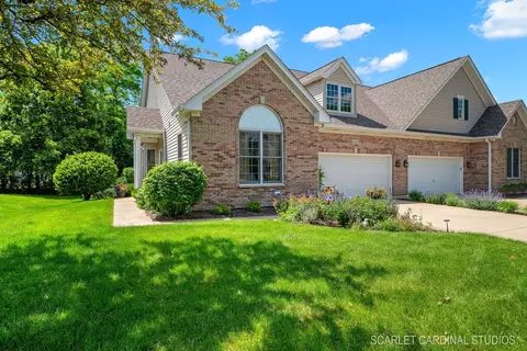 1 N022 Mission Ct, Winfield, IL 60190