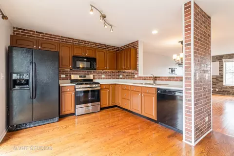 Kitchen - 24429 John Adams Dr, Plainfield, IL 60544 photo 2 of 4