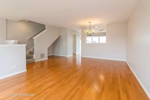 Living - 24429 John Adams Dr, Plainfield, IL 60544 photo 4 of 5