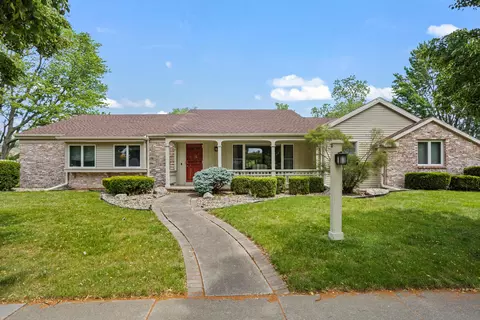 1012 Harrington Dr, Champaign, IL 61821