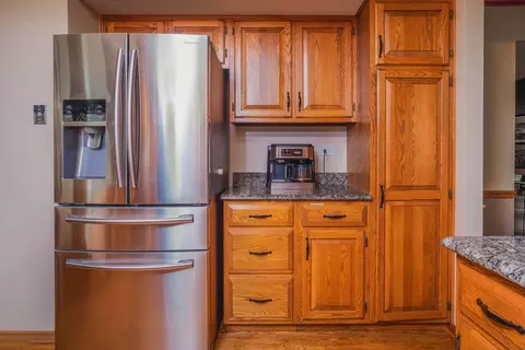 Kitchen - 820 Carriage Dr, Algonquin, IL 60102 photo 2 of 2
