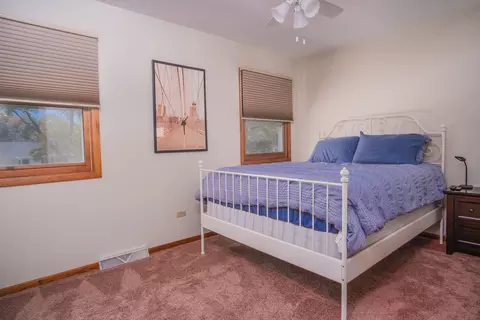Bedroom - 820 Carriage Dr, Algonquin, IL 60102 photo 3 of 4