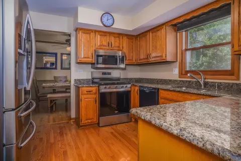 Kitchen - 820 Carriage Dr, Algonquin, IL 60102 photo 1 of 2