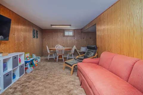 Other - 820 Carriage Dr, Algonquin, IL 60102 photo 3 of 4