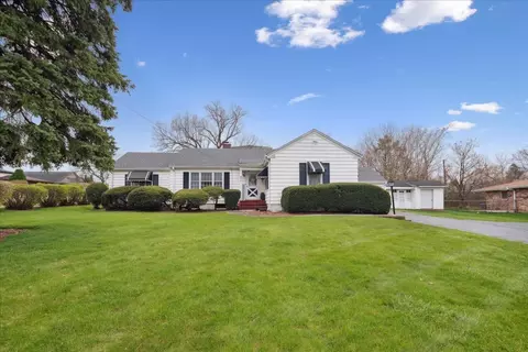 641 South St, Lockport, IL 60441