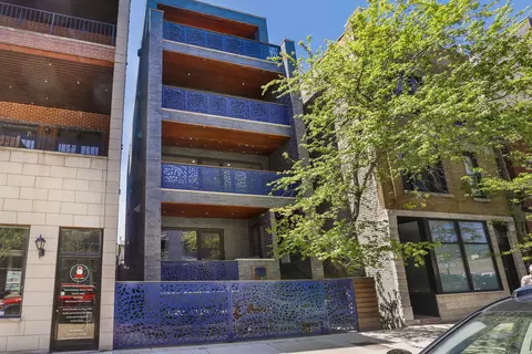 844 N California Ave #2, Chicago, IL 60622