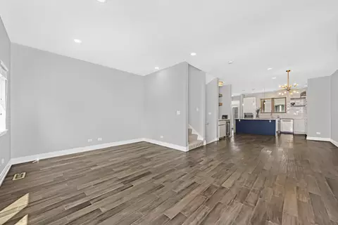Living - 406 E 46th St #B4, Chicago, IL 60653 photo 3 of 3