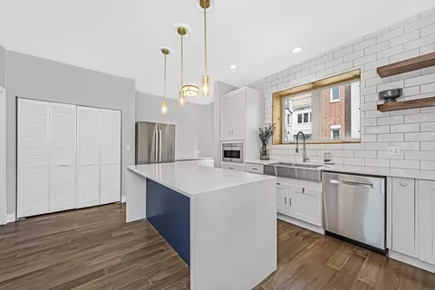 Kitchen - 406 E 46th St #B4, Chicago, IL 60653 photo 5 of 5