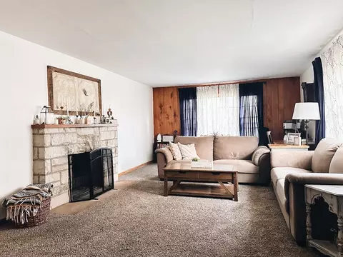 701 Garfield St, Harvard, IL 60033 photo 3
