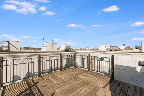 844 W 15th Pl, Chicago, IL 60608 photo 29