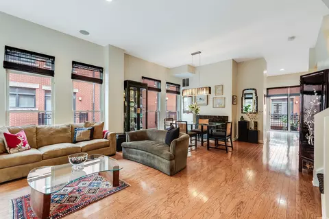 844 W 15th Pl, Chicago, IL 60608 photo 7
