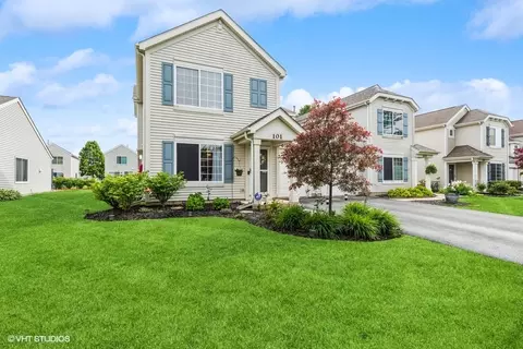 101 W Providence Ln, Round Lake, IL 60073