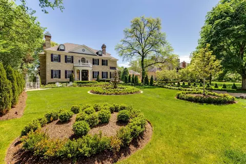 745 Wilson Ln, Hinsdale, IL 60521