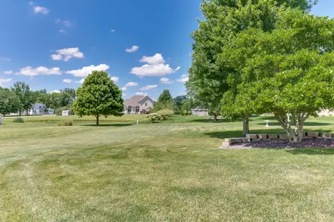 Exterior - 16030 Emerald Ct, Bloomington, IL 61705 photo 11 of 16