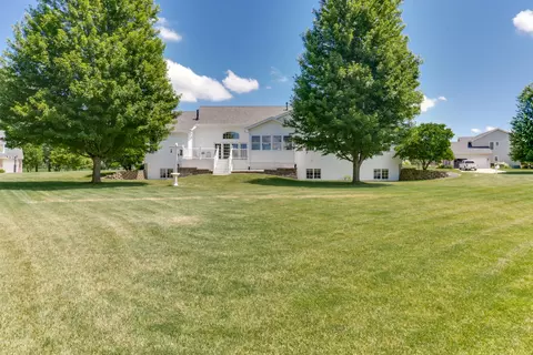 Exterior - 16030 Emerald Ct, Bloomington, IL 61705 photo 13 of 16