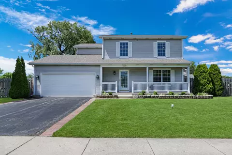 34420 N Old Walnut Cir, Gurnee, IL 60031