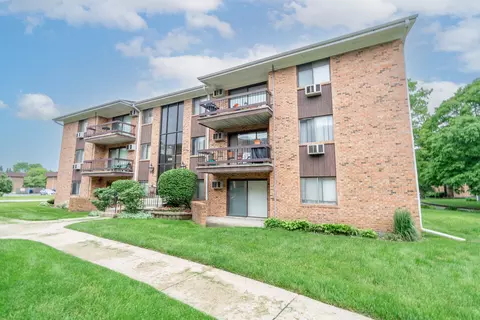936 Olive Rd #3D, Homewood, IL 60430