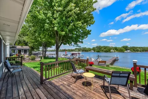 806 S Riverside Dr, Mchenry, IL 60050 photo 4