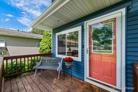 806 S Riverside Dr, Mchenry, IL 60050 photo 5