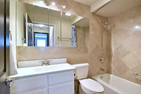 5200 Carriageway Dr #314, Rolling Meadows, IL 60008 photo 17