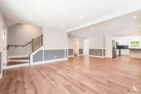 Living - 8523 Mcvicker Ave, Burbank, IL 60459 photo 9 of 12