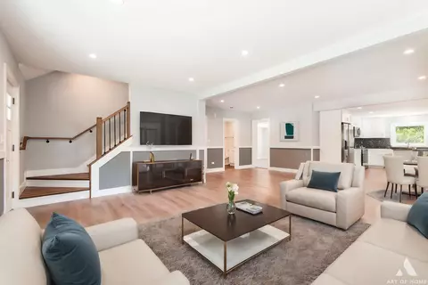 Living - 8523 Mcvicker Ave, Burbank, IL 60459 photo 8 of 12