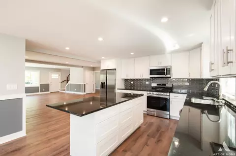 Kitchen - 8523 Mcvicker Ave, Burbank, IL 60459 photo 6 of 6