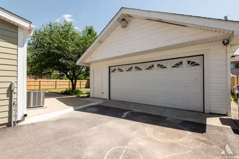 Exterior - 8523 Mcvicker Ave, Burbank, IL 60459 photo 9 of 9