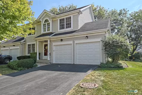 2101 Dover Ln, Saint Charles, IL 60174