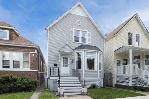 2649 N Monticello Ave, Chicago, IL 60647