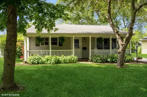 2103 Robin Ln, Rolling Meadows, IL 60008