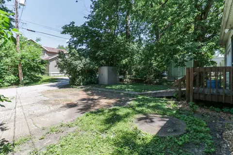 706 E Monroe St, Bloomington, IL 61701 photo 26