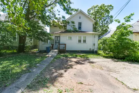 706 E Monroe St, Bloomington, IL 61701 photo 28