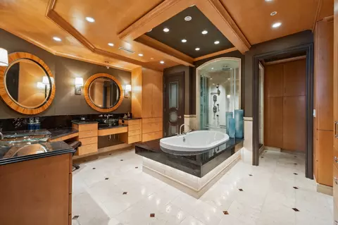 180 E Pearson St #7201, Chicago, IL 60611 photo 15
