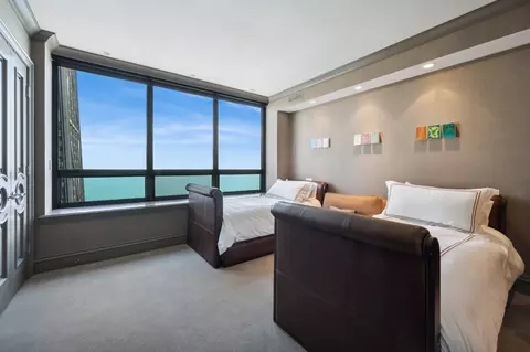 180 E Pearson St #7201, Chicago, IL 60611 photo 16