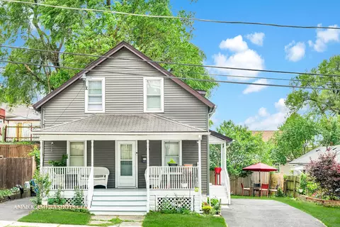 209 E Illinois Ave, Aurora, IL 60505